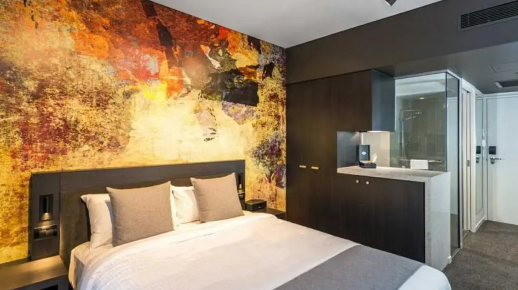 Kennigo Hotel Brisbane, Independent Collection by EVT