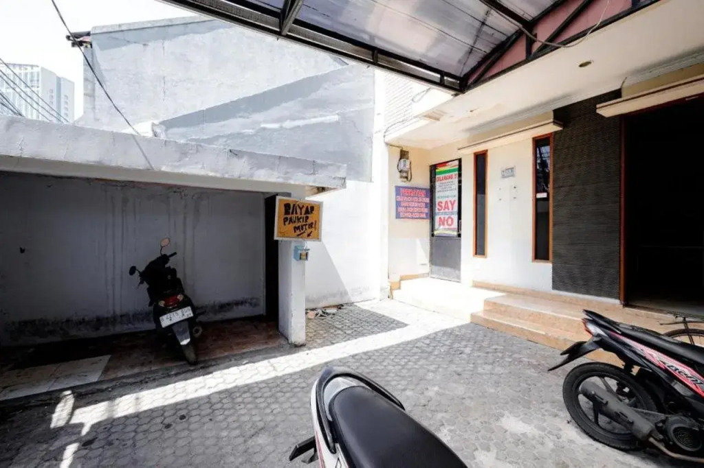 Hotel O J&b Rooms Tomang