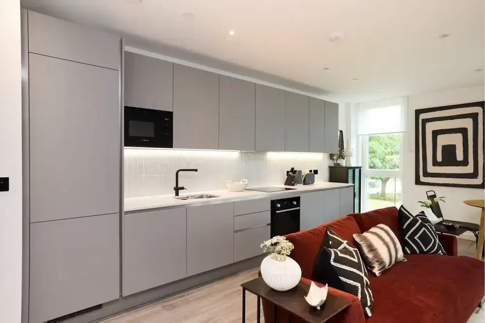 The Tottenham Hale Crib - Trendy 2bdr Flat With Balcony
