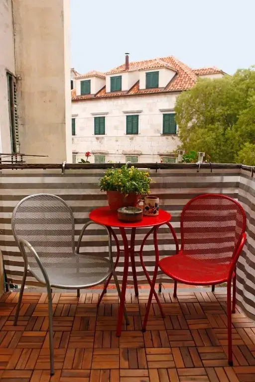 Riva Waterfront Apartments
