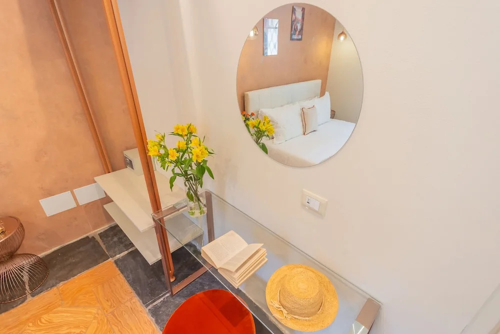 Como Dreams Apartments by Rent All Como