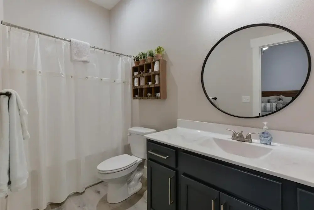 Journey's Remedy Lite - Lake View - Closest to Indoor Pool - Sleeps 22