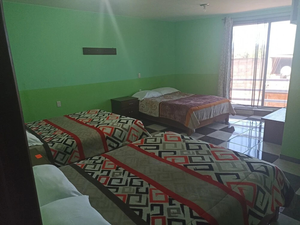 Hotel Queens