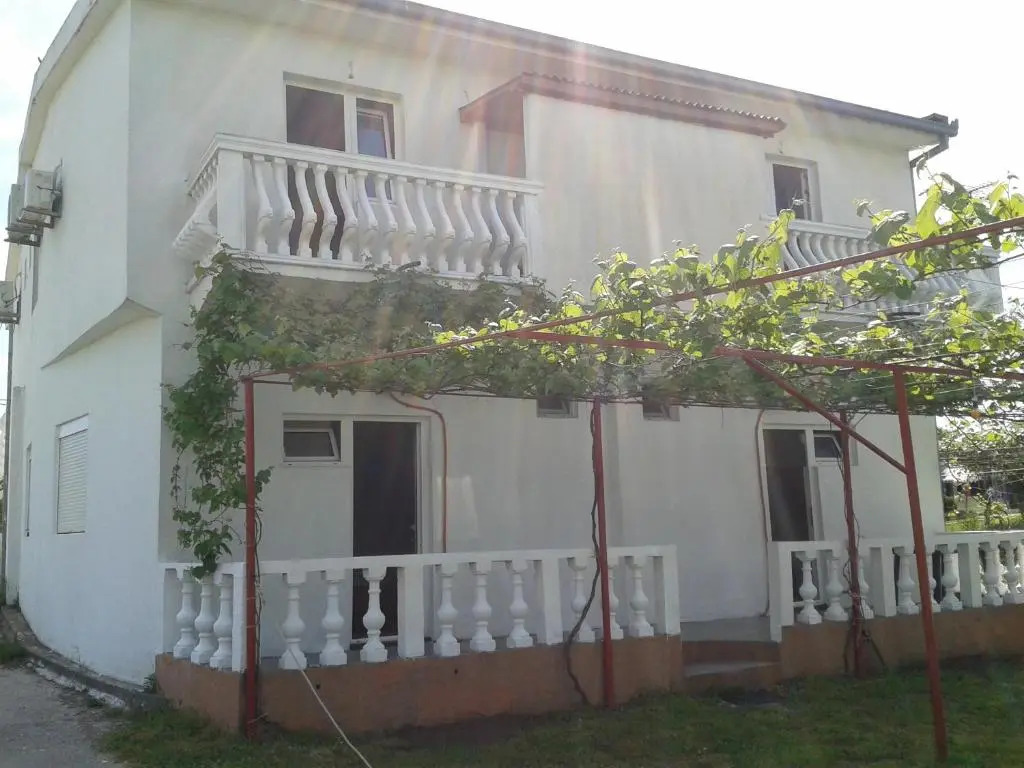 Kastrati Apartments