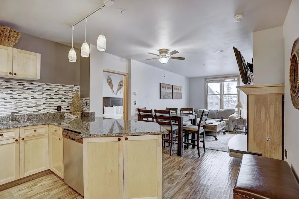 Premier Silver Mill 8229-2br-walk To Slopes! Kids Ski Free! 2 Bedroom Condo by RedAwning