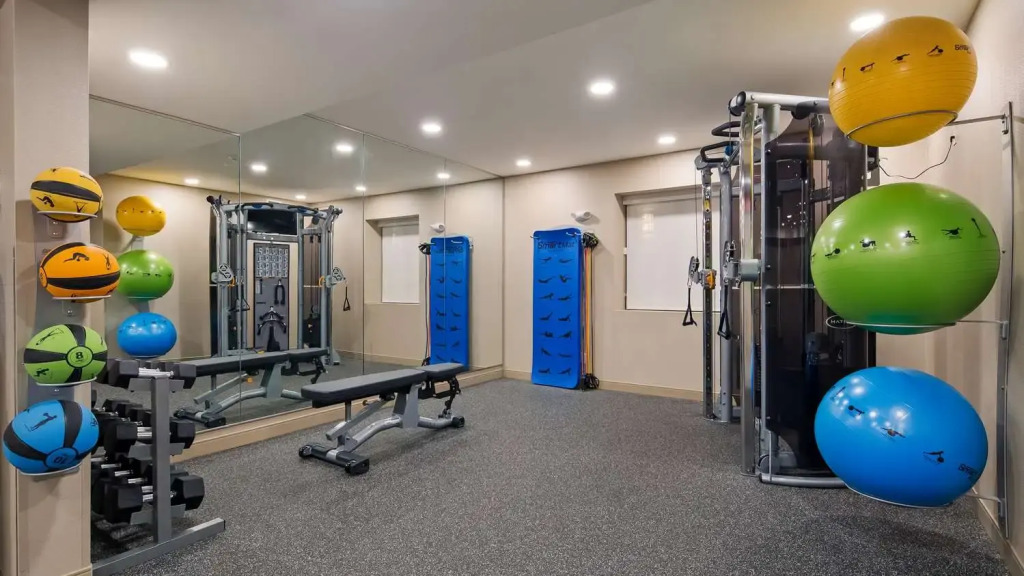 Best Western Plus Superior Inn & Suites