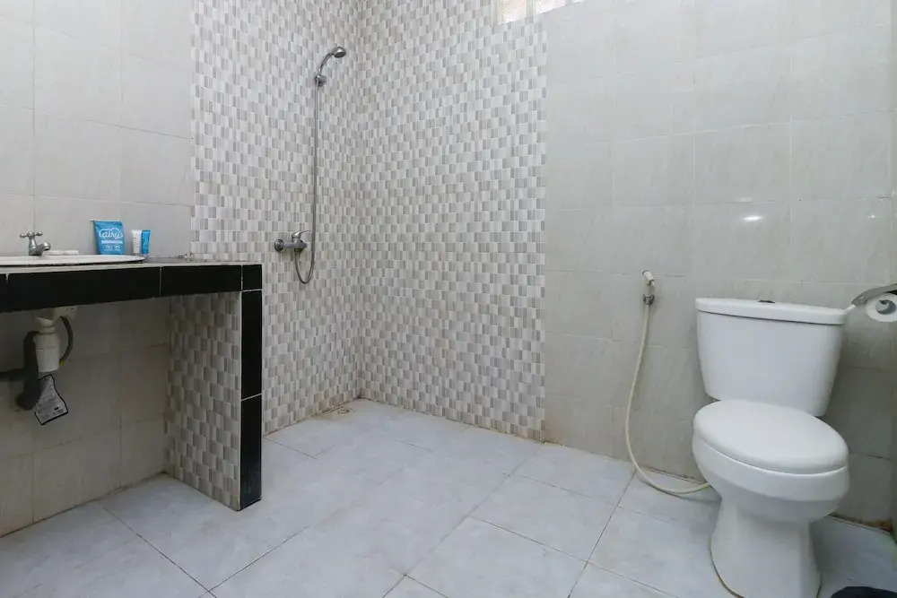 Airy Jimbaran Celagi Basur 1 Bali