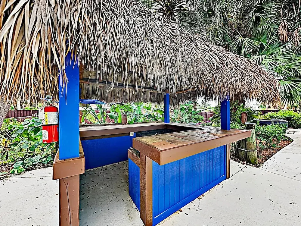 New Listing! Beach W/ Tiki Bar & Hot Tub 3 Bedroom Duplex