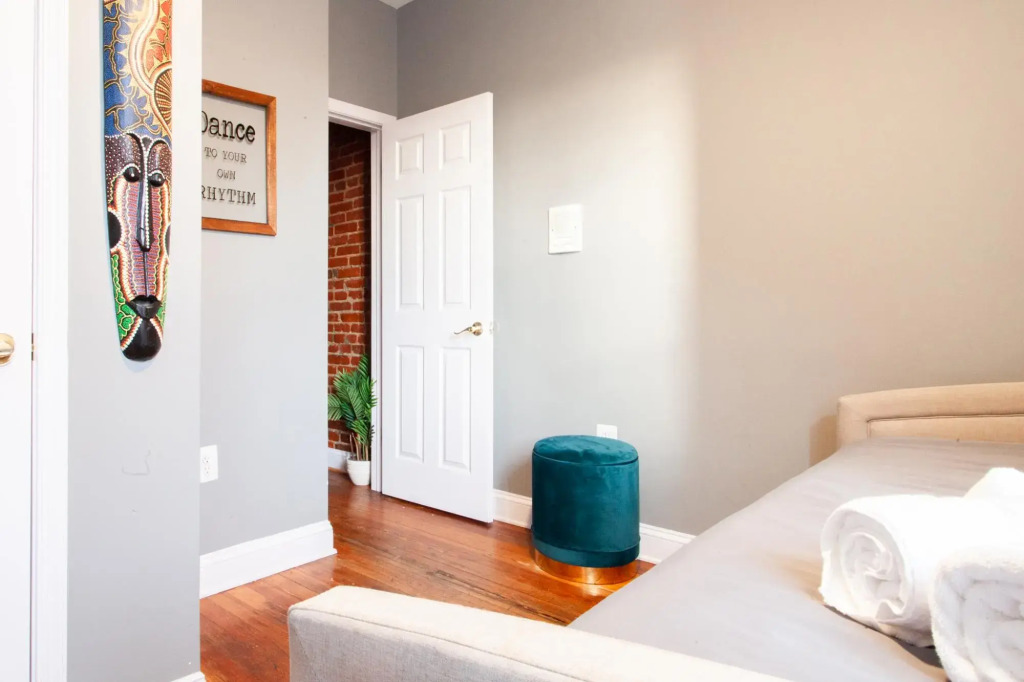 ✦ Entire Home Near U St ✦ 2 Units // Free Parking