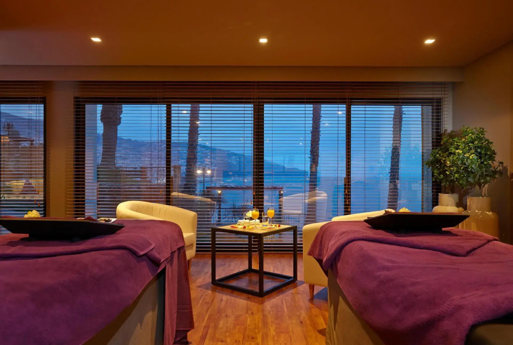 Les Suites at The Cliff Bay - PortoBay