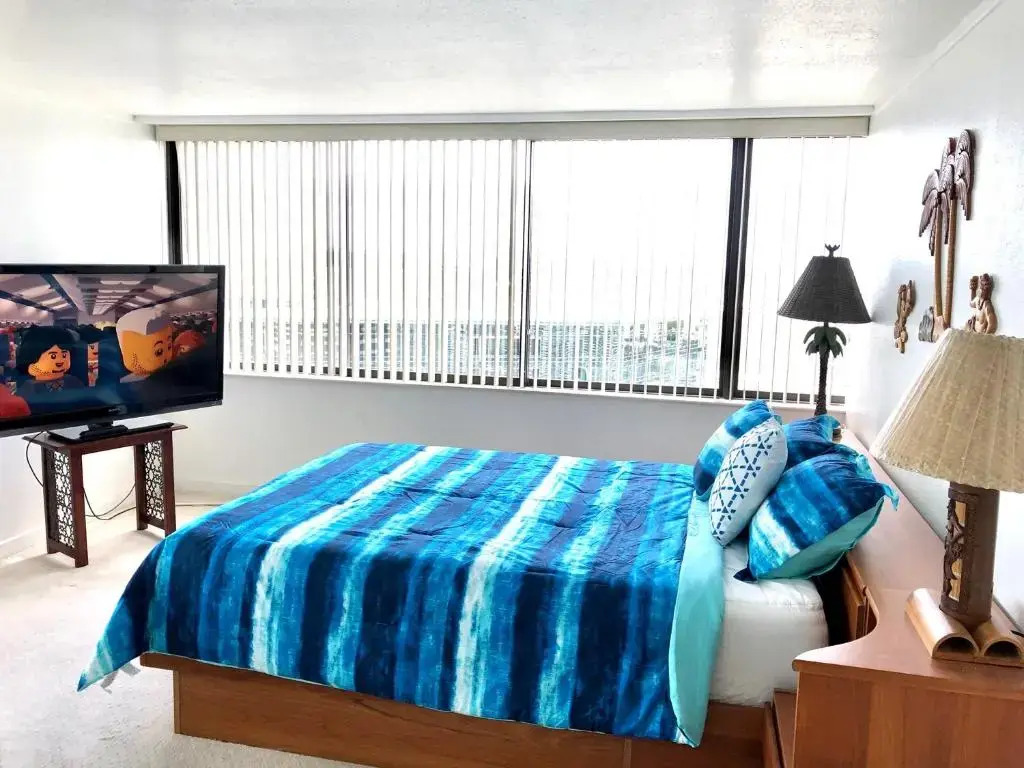 Hawaiian Monarch Penthouse 3bedroom