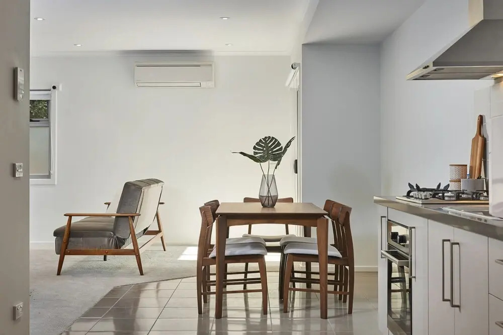 Sleek and Spacious Flat