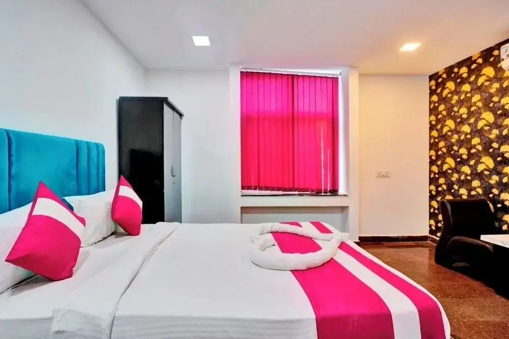iROOMZ Elite Casa Grand Inn