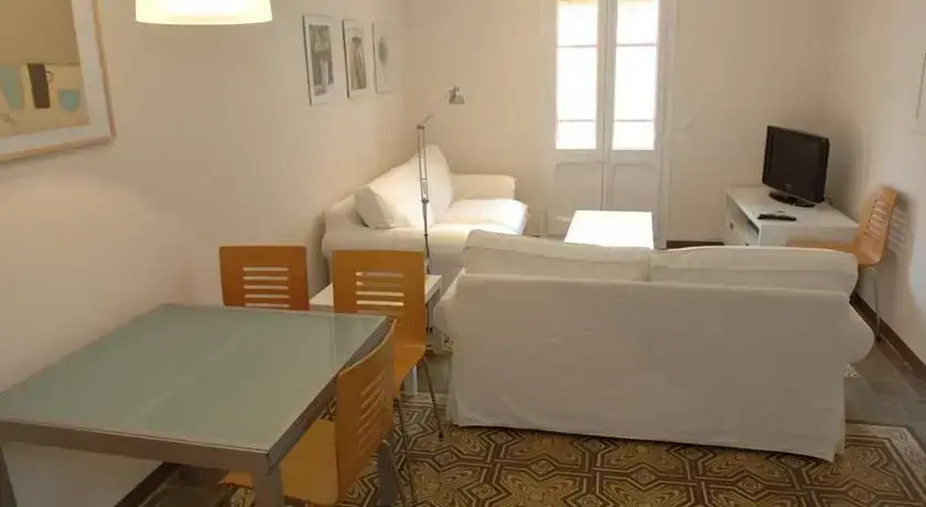 BarcelonaForRent Vila Deluxe Apartments