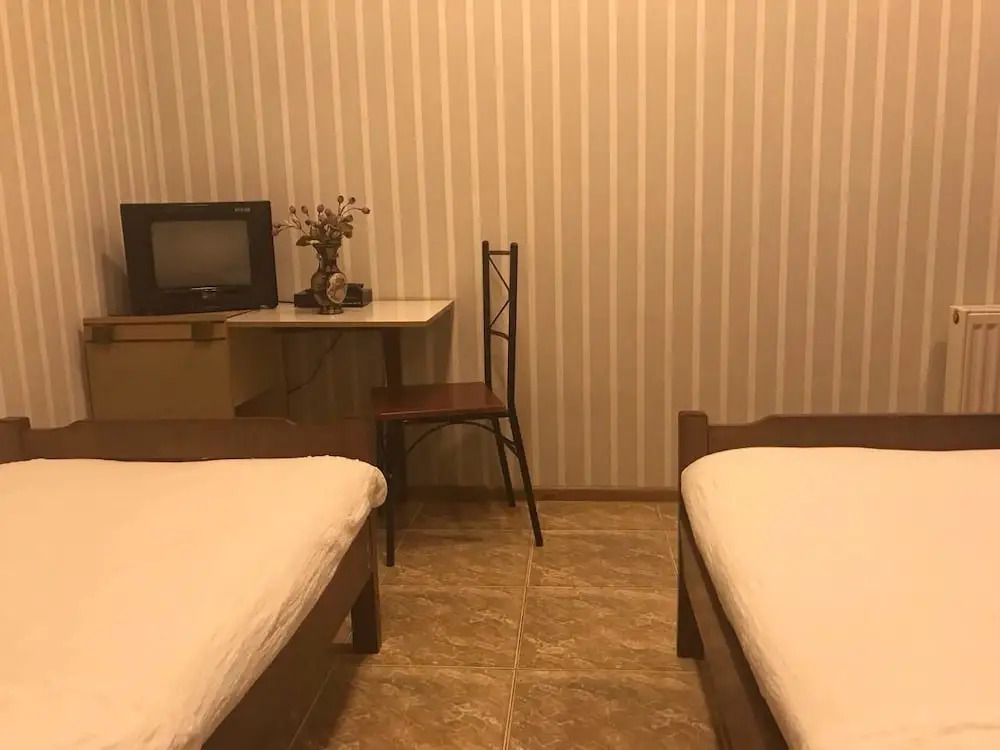 Meidani Guest house