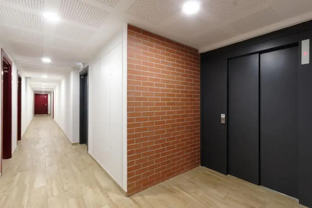 Appart climatisé - Parking gratuit - Balcon - CAPTURA
