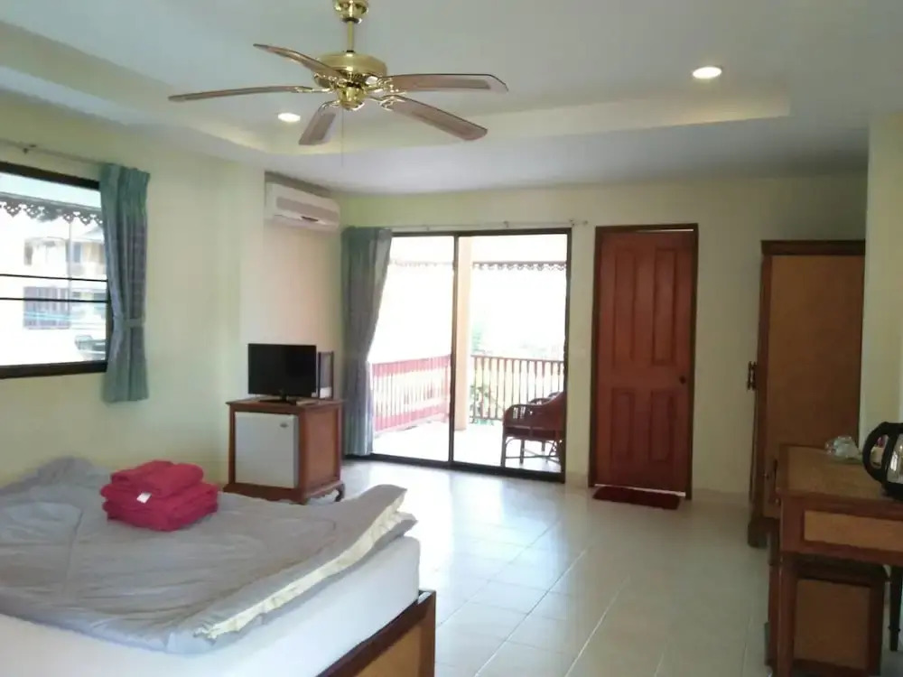 Villa Oranje Chiang Mai
