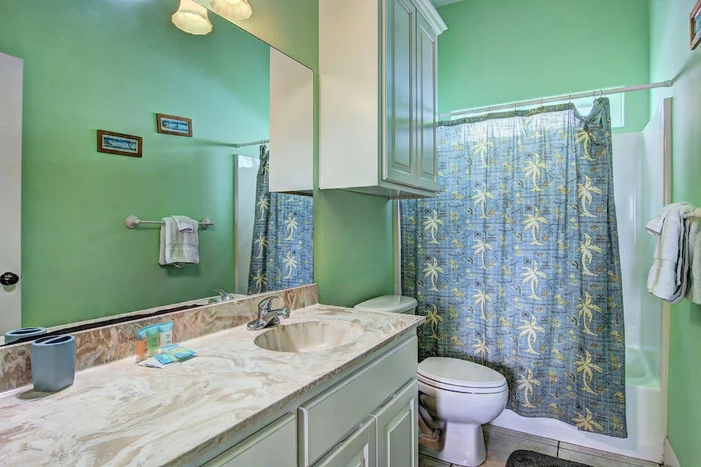 Casa Las Palmas - Pet Friendly! Boardwalk to the Beach!