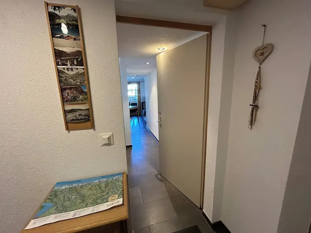 Alpenchalet Weidhaus Gstaad - Dachwohnung - Studio - Stockbettzimmer