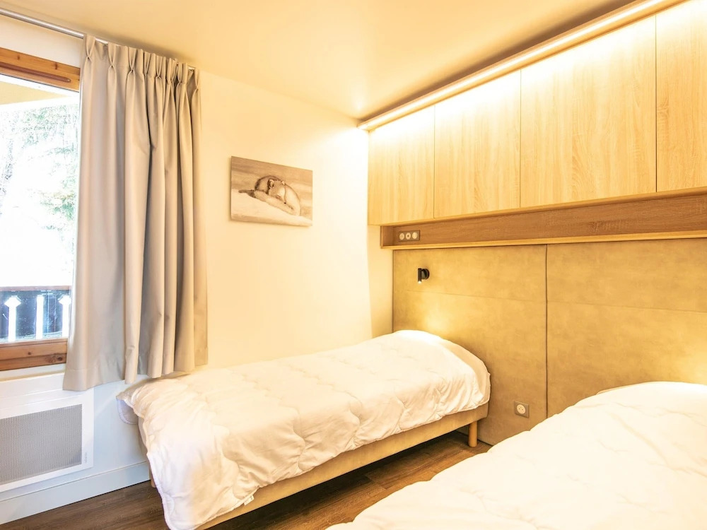 Chic Duplex Apartment in Doucy