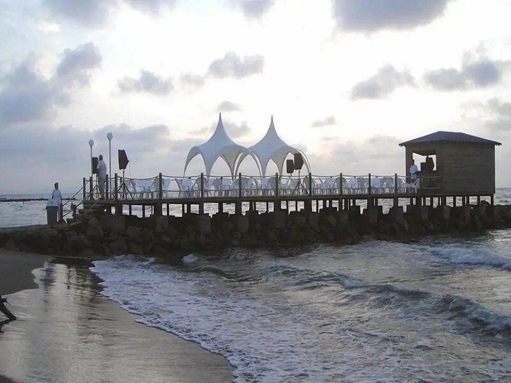 Cabañas  Frente a la Playa 010