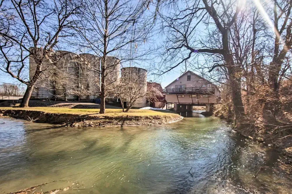 Creek Access & Deck: Runningwater Lancaster Gem