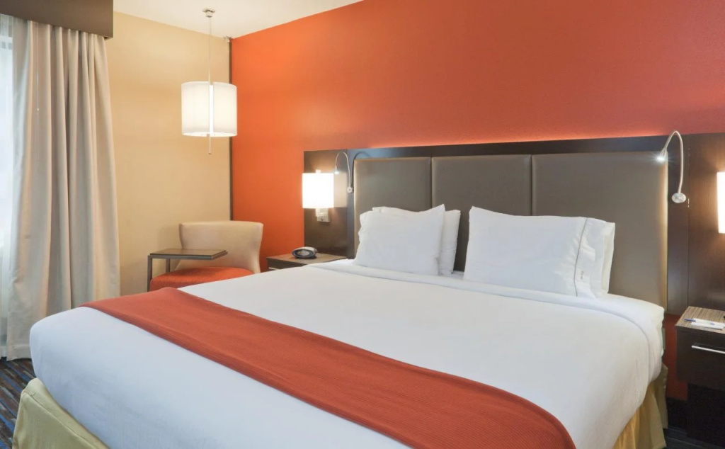 Holiday Inn Express Fulton by IHG