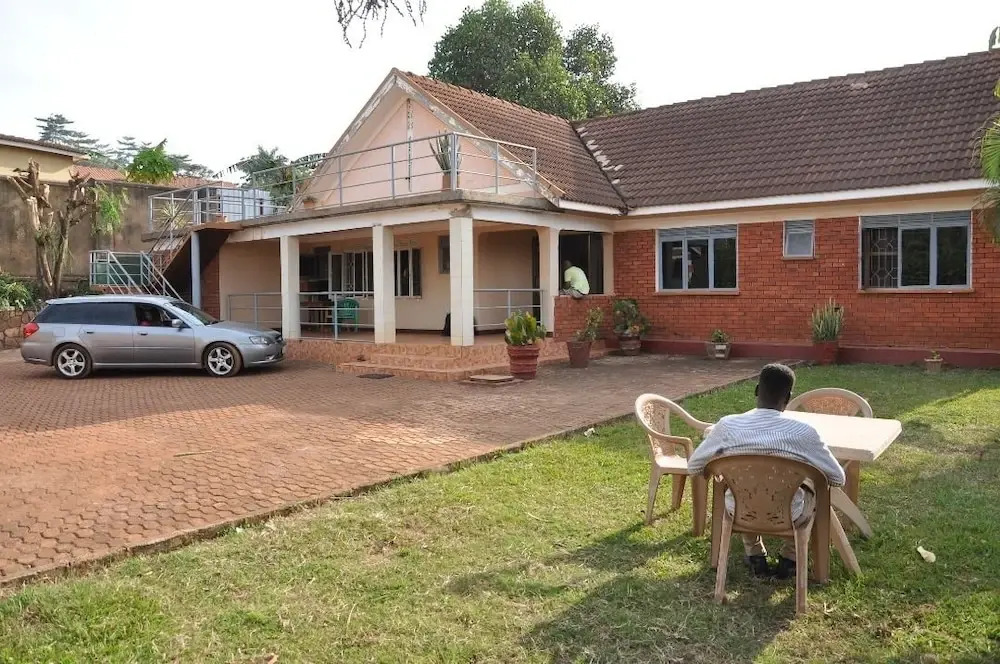 Bukoto Guest House and Apartments
