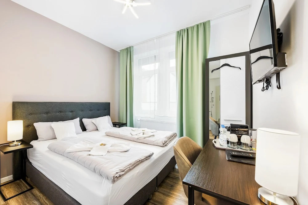 Hotel Phoenix