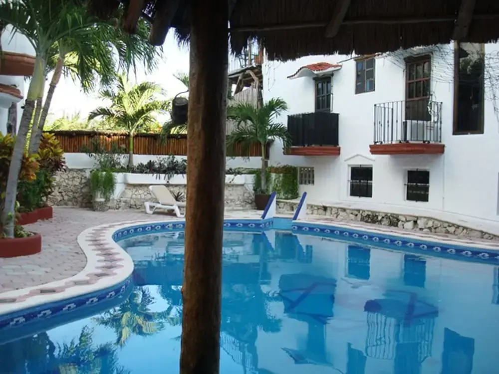 Las Brisas A201 by PRP