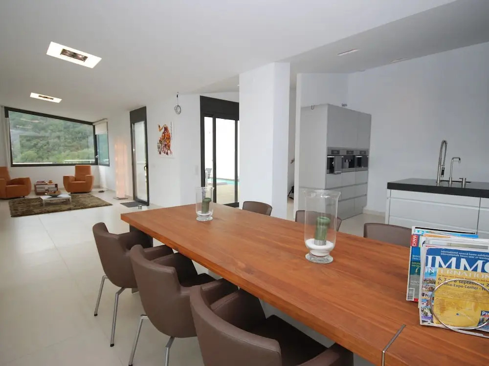 Gorgeous Villa in Santa Cristina D'aro With Pool