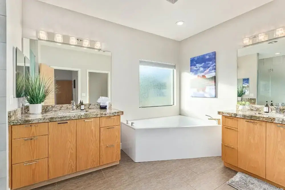 Scottsdale s Largest Hot Tub Davenport Ranch Estate
