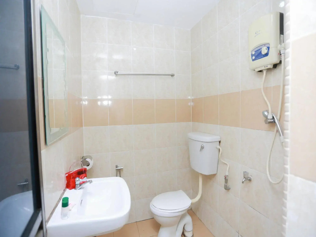OYO Rooms Jalan Danga Sutera