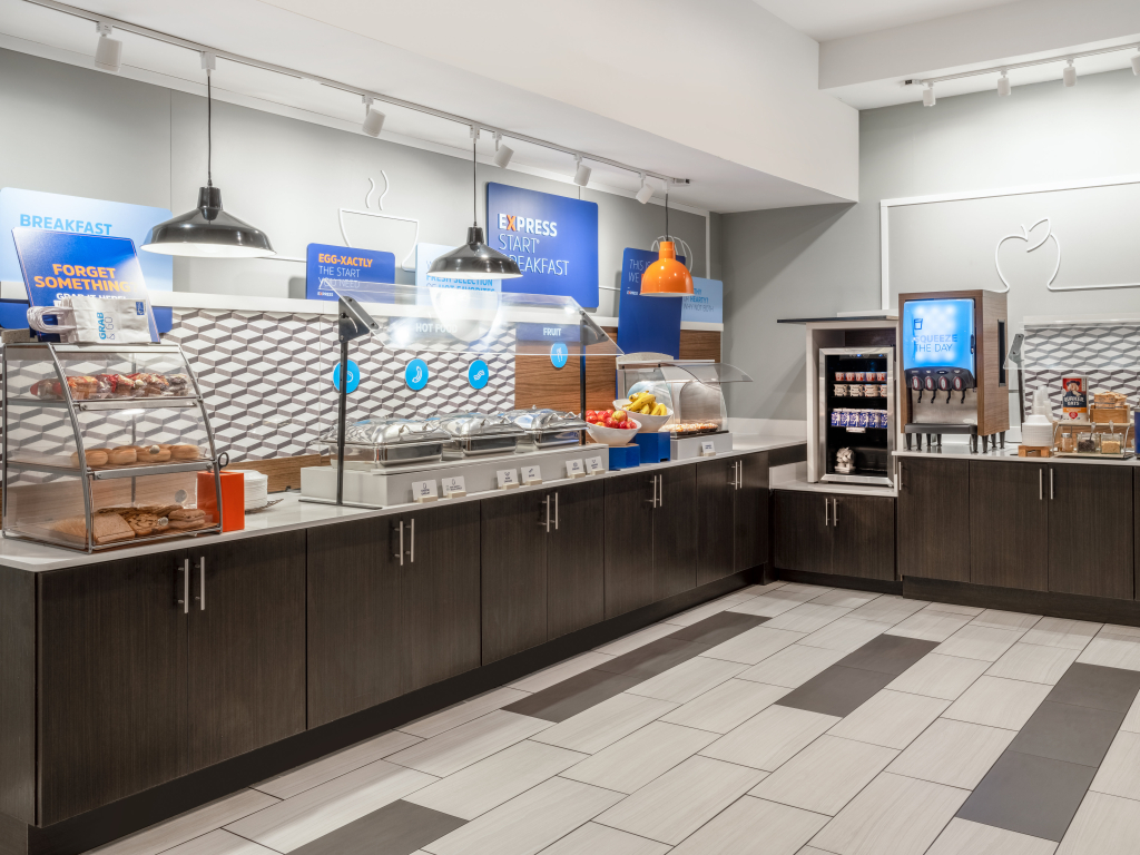 Holiday Inn Express Hotel & Suites Beaumont Northwest by IHG
