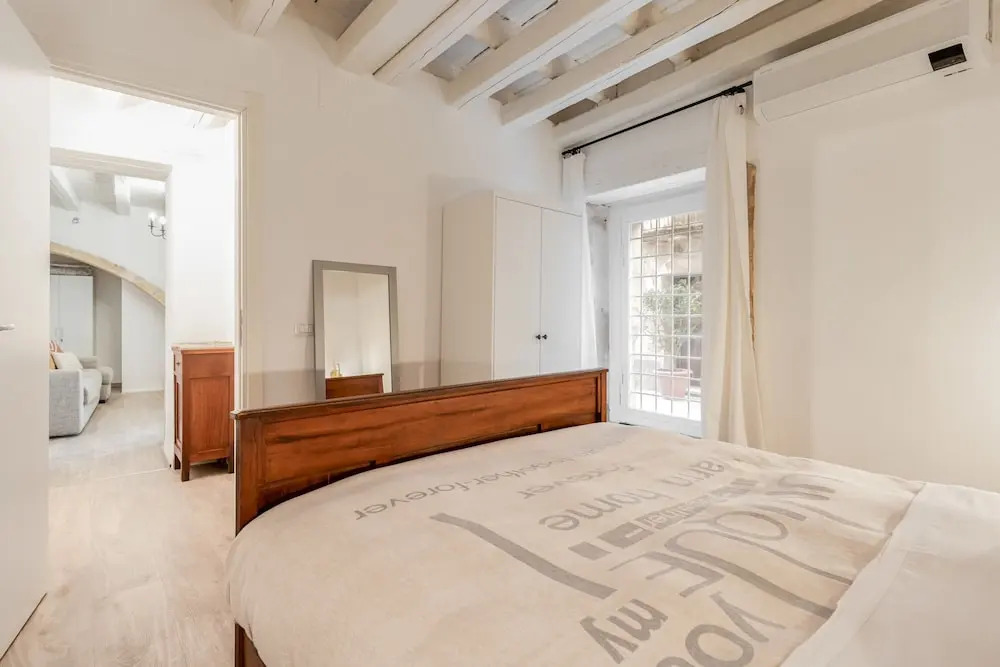 Il Cortile sul Vicolo Alla Giudecca by Wonderful Italy