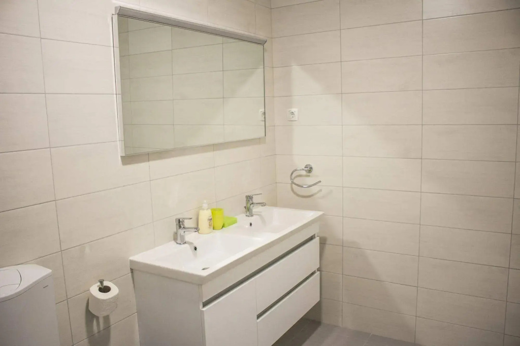 Apartments Lira