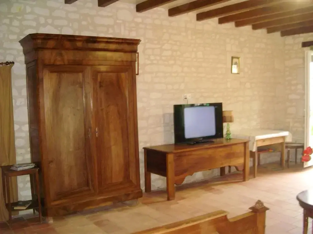 House With 2 Bedrooms in Bournand, With Furnished Garden and Wifi