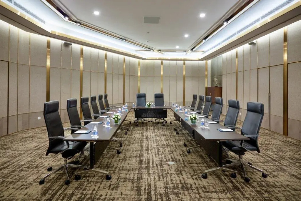 Vinpearl Landmark 81, Autograph Collection