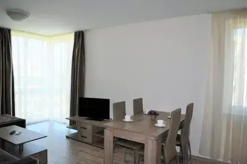 Zevs Residence