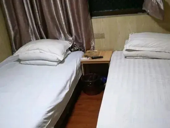 Huali Hostel