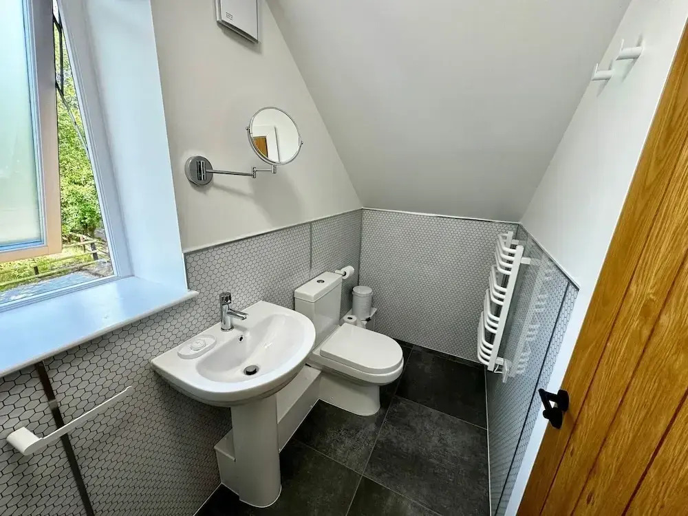 Cozy Studio Attic Retreat in Bettws Newydd