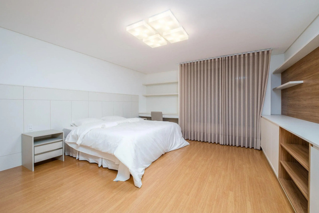 Incrível Casa Com Churrasqueira Em Jurerê Rdr030