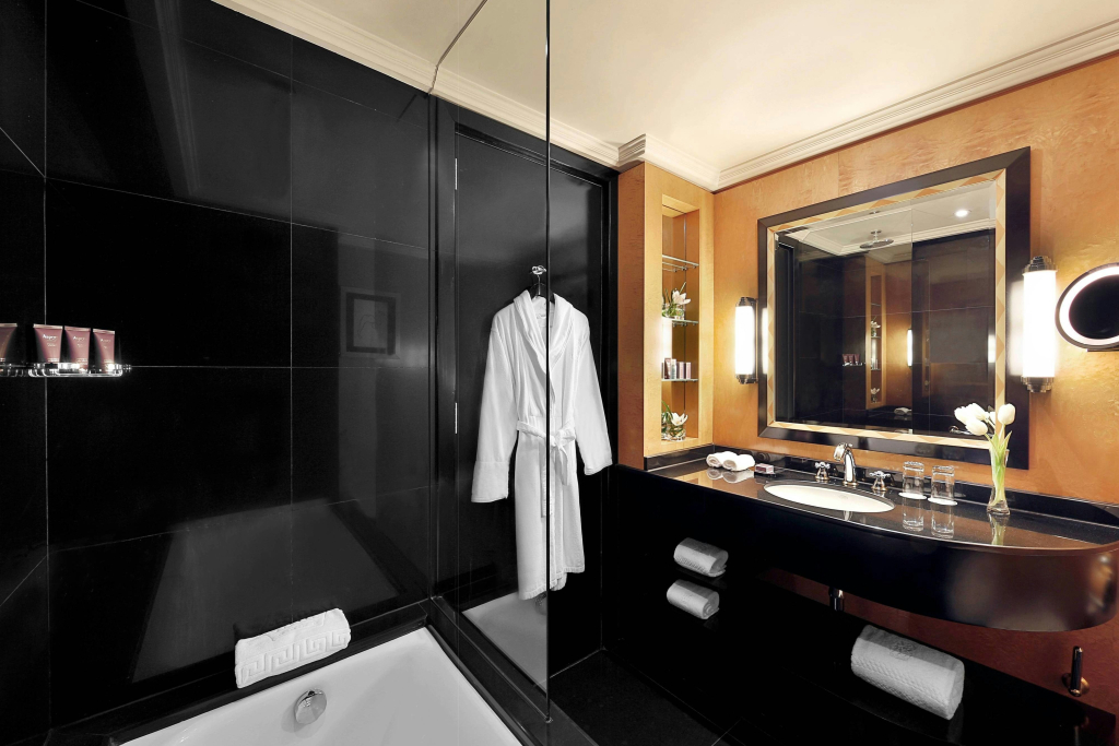 The Ritz-Carlton, Bahrain
