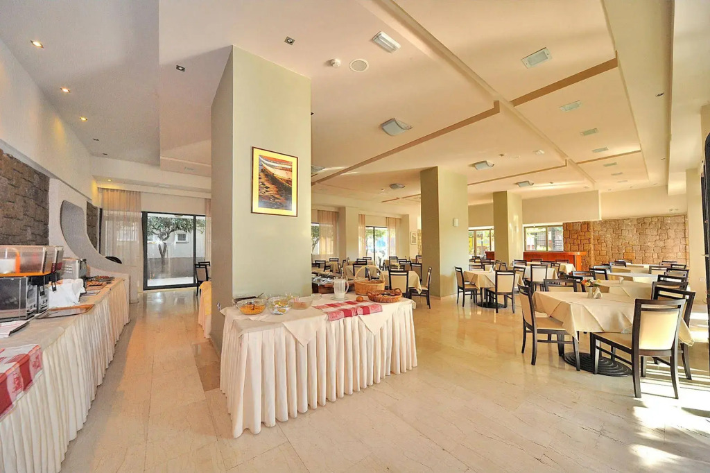 Saint Constantine Hotel