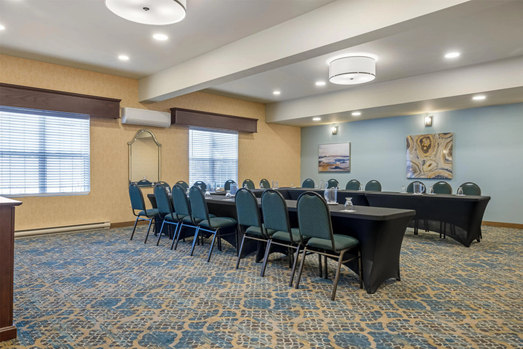 Best Western Plus Fredericton Hotel & Suites