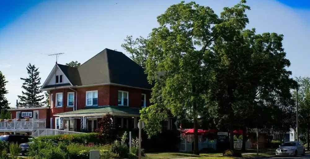 Distinctive Inns of Kingsville Inn31