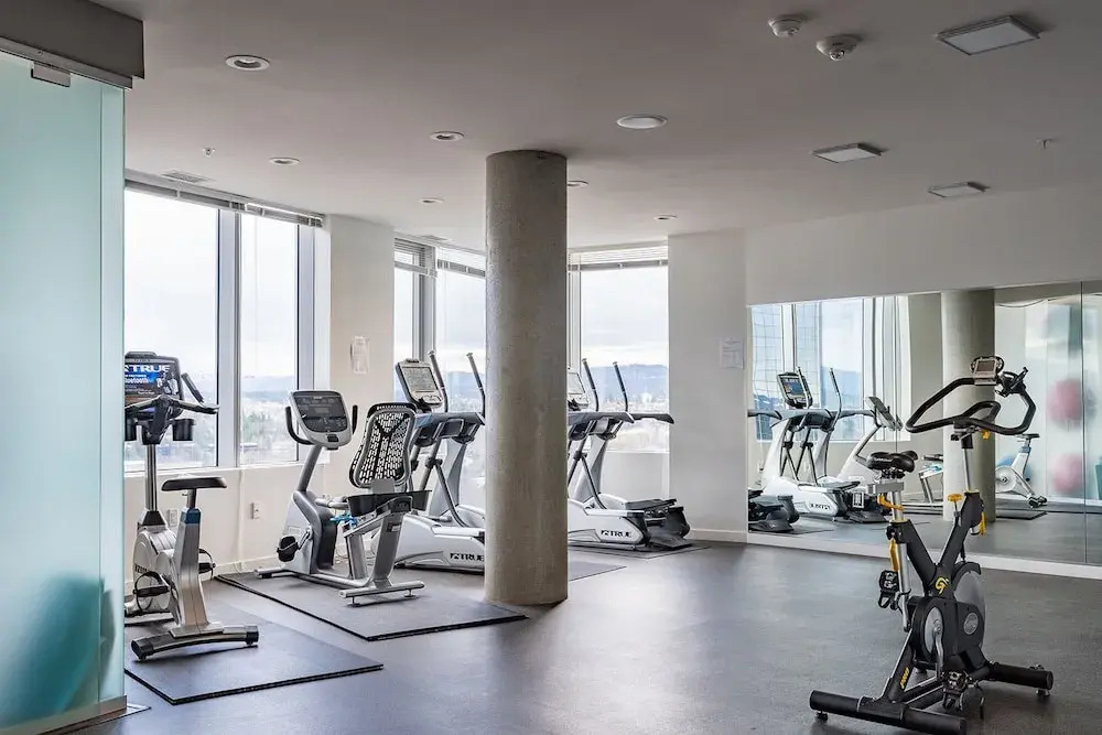Sophari Towers: Bellevue Apartments