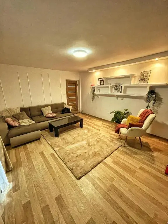 Subcetate Apartment