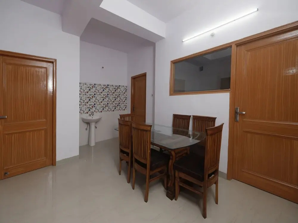 OYO 12695 Home Cosy Studio Himuda Sanjauli
