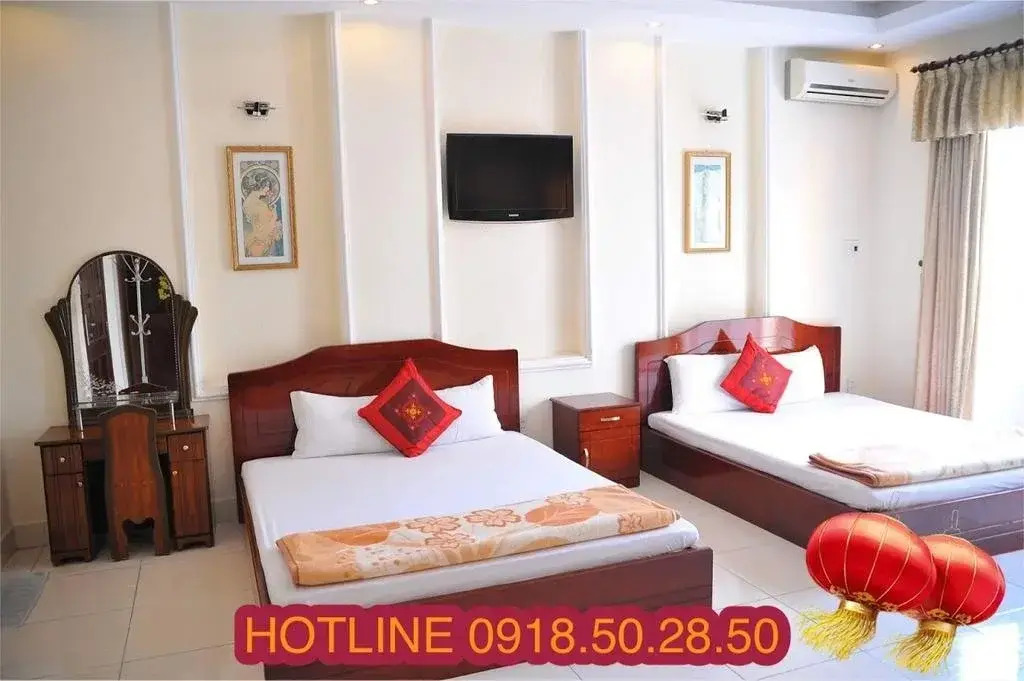 Thiên Hoàng Hotel